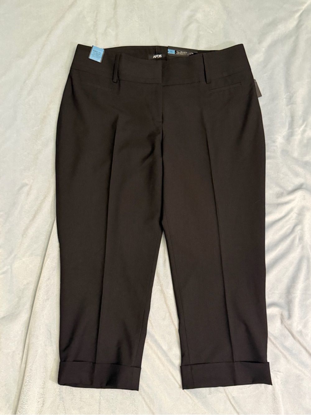 Apt. 9 All-Season Capri pants size 16